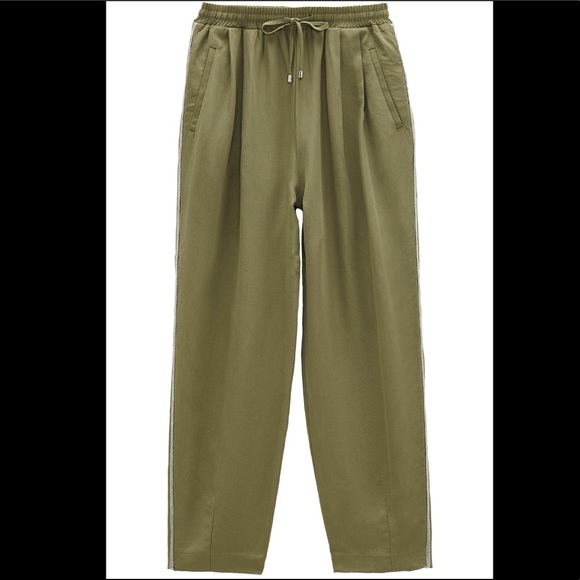Zara Pants - NWT ZARA JOGGING PANTS WITH SIDE STRIPE SIZE XS